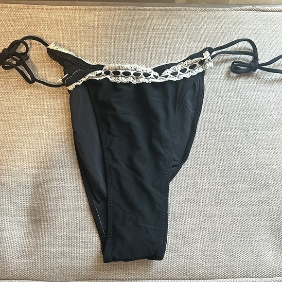 WITH JEAN Betsy Bikini Bottom Black / White - Picture 7 of 7